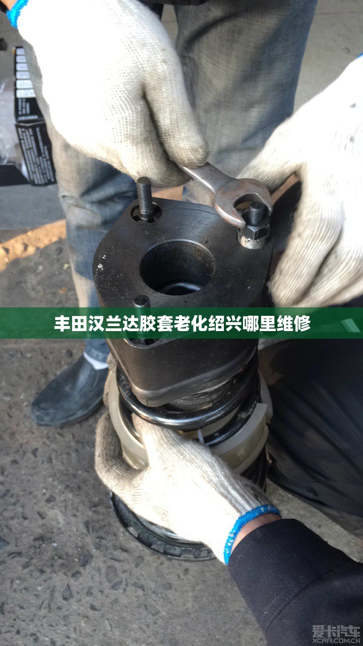 想买一张实木床。大概多少钱？